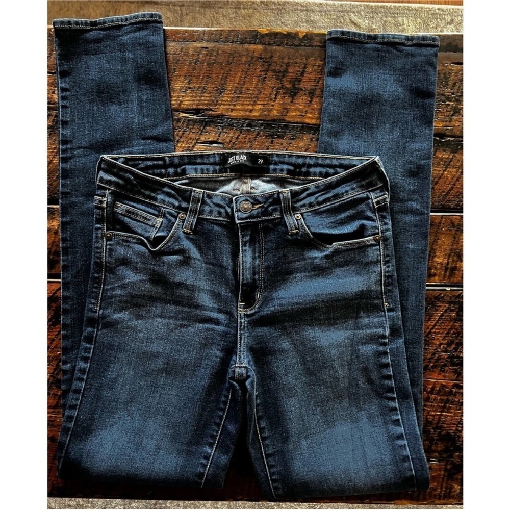 Just Black Dark Wash Skinny Jeans